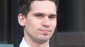 蘇格蘭少年 性侵
http://www.mirror.co.uk/news/uk-news/student-who-admitted-raping-12-10046424