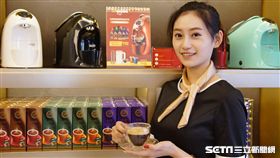 黑金商機夯　伯朗膠囊咖啡精品體驗館免費試喝(圖/李鴻典)