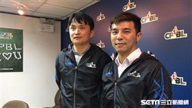 中職秘書長馮勝賢、副秘書長許彥輝（圖／記者陳怡汝攝）