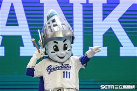 富邦悍將記者會，吉祥物Frankie 圖／記者林敬旻攝