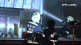 半夜騎樓竄火光　住戶倉皇逃生2嗆傷