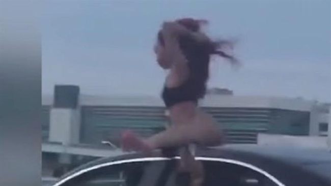 女車頂上跳電臀舞　渾圓屁股蛋被看光