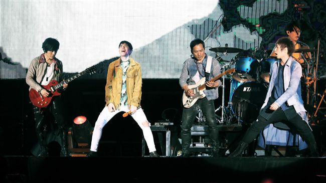 老蕭助陣五月天　阿信笑虧：空降部隊