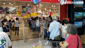 賣場推出福氣箱抽獎。（圖／大潤發提供）