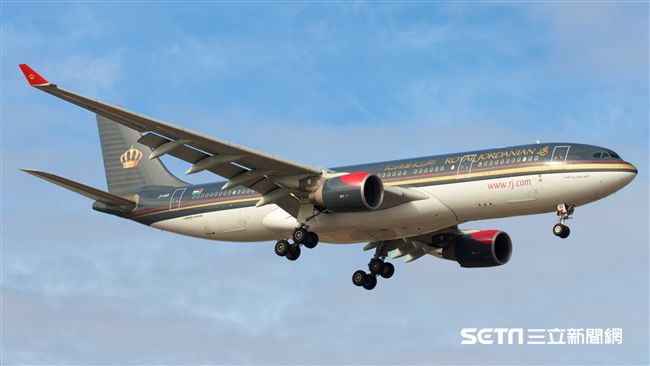 川普打擊恐攻　相機筆電通通禁止上機