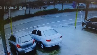 逆子撞死爸　母護兒稱「爸爸入魔了」