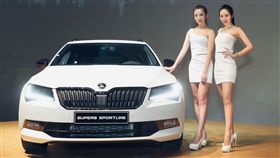 Škoda提供　Superb Sportline　