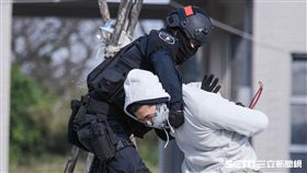 反恐訓練中心21日正式啟用，警方與憲兵特勤隊聯合操演　圖／記者林敬旻攝