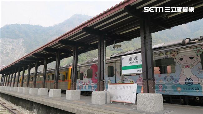 區間車撞2路人　台鐵集集線單線行駛