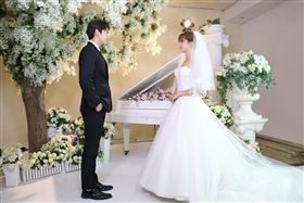 美好年代-經典版 劉奕兒 黃仁德 婚紗照 圖/中天提供