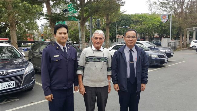 法神父奉獻台灣半世紀　成正港台灣人
