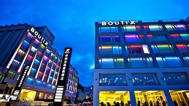 酒店凌晨突起火　251人睡夢中驚逃