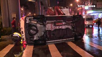 救護車執勤遭撞翻　2救護員送醫