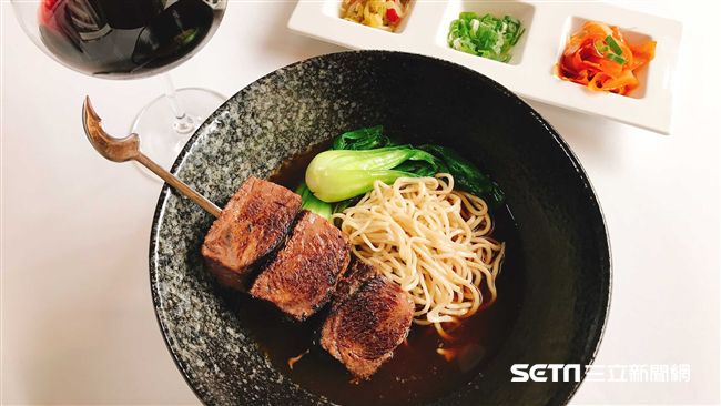 遊好康／憑誠品發票　和牛牛肉麵半價