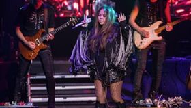 張惠妹,阿妹,演唱會,英國,倫敦,烏托邦,巡演,巡迴演唱會,恐攻,英國國會,三天三夜/微博