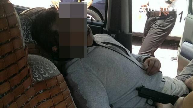 快訊／南市行政中心旁男自轟爆頭亡