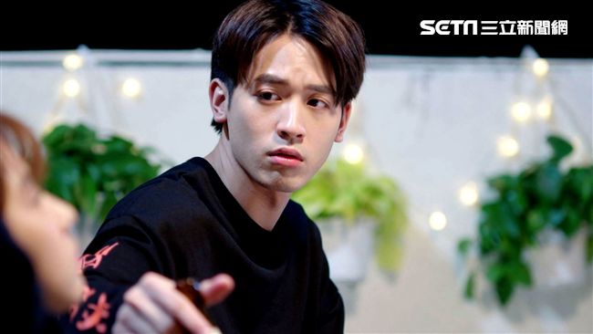 極品絕配衝收視2.5　小樂準備脫了