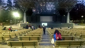 無效仍要夜排　五迷：我們就是神經病