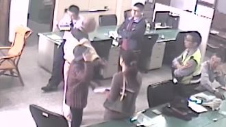 女吵架換氣過度險昏　警借氧氣瓶救援