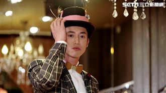 吳慷仁在《極品絕配》上演百變風騷男