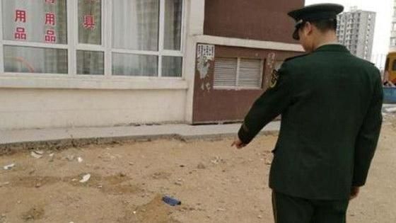 割爛臉砍斷頭　他殺妻後跳20樓自盡