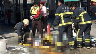 男加油站淋汽油自焚　母姊也灼傷