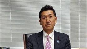 日本現任總務副大臣赤間二郎（圖）25日將在台宣傳日本觀光活動。這也是台灣與日本在1972年斷交後，最高層級的日方官員訪問。（圖取自赤間二郎臉書www.facebook.com/）