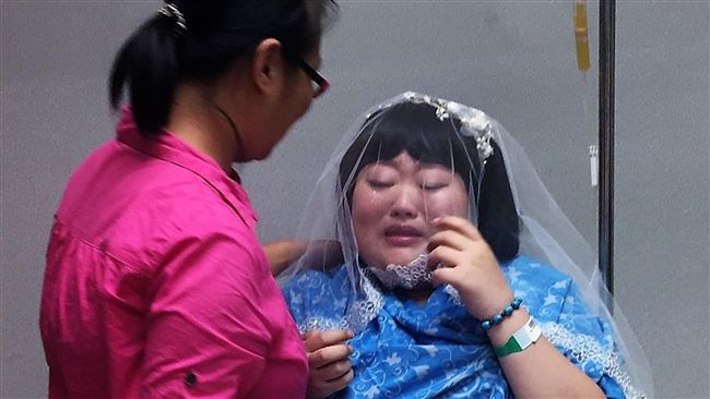 19歲血癌末期…少女披白紗圓夢淚崩