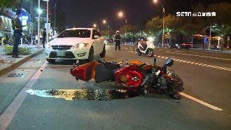 重機撞轎車　騎士噴飛10公尺死亡