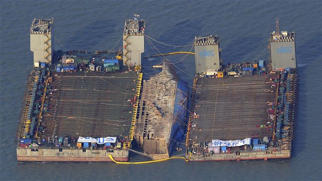 南韓世越號打撈成功　4日運抵港口