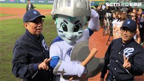 富邦董事長蔡明忠、蔡明興（圖／記者王怡翔攝）