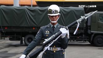 台太陽的後裔　帥氣陸軍儀隊任男主角