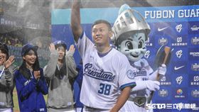 富邦悍將黃亦志,mvp　圖／記者林敬旻攝