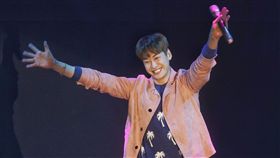 皮諾丘,金英光,韓星,男神,鮮肉,模特兒,富二代,朴信惠,李鍾碩,星星糖　圖／中央社