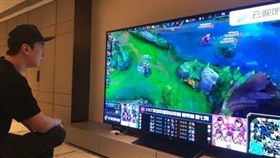 ▲王思聰是首富王健林獨子。（圖／翻攝王思聰微博）