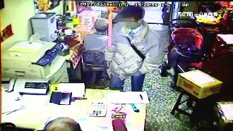 賊偷東西竟躲里長辦公室！電眼全都拍