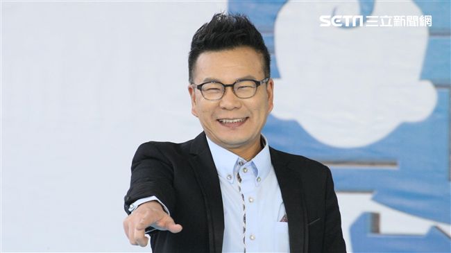 沈玉琳遭扒褲露鳥　李懿驚見「森林」