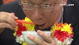 柯P出訪大馬　大推台灣美食蚵仔煎