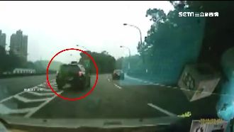 忘下交流道　休旅車斜切3車道有夠狂