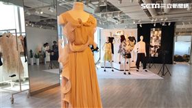 H&M今年度conscious exclusive系列以海洋垃圾為靈感。（圖／記者馮珮汶攝）