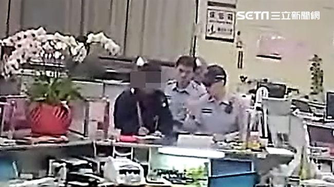 角頭恐嚇不准吭聲　警筆談攔下78萬