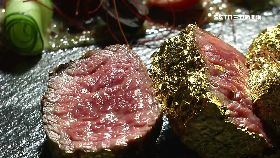 包金箔牛排1800