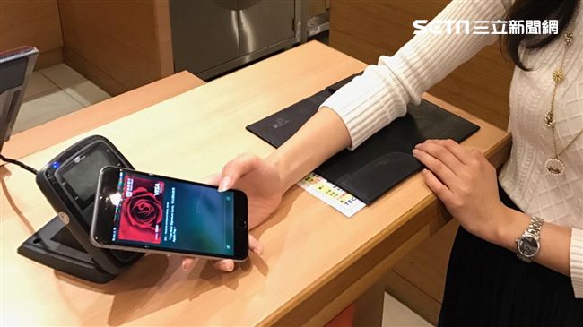 金管會：國內整合比蘋果支付方便