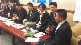 國民黨、消波塊（圖／記者陳彥宇攝）