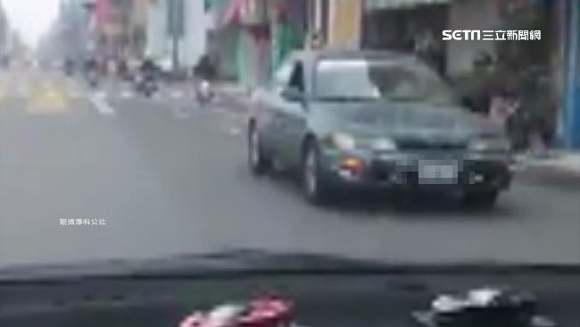 台南馮迪索好狂！倒車行駛開1公里