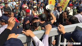 退役警消、抗議、立法院（圖／記者陳彥宇攝）