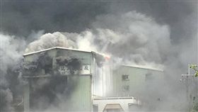 宜蘭蘇澳造船廠火警,濃煙
圖／翻攝自爆料公社