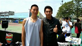 ▲賈凡教練與陸貫中合影。（圖／記者林辰彥攝影）