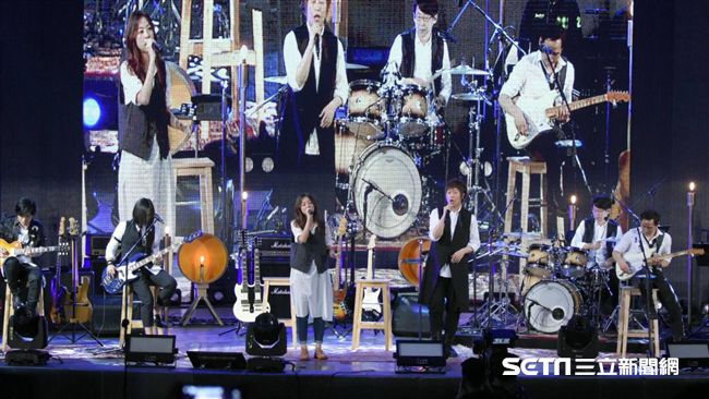 重返1997年！五月天公園開唱嗨翻