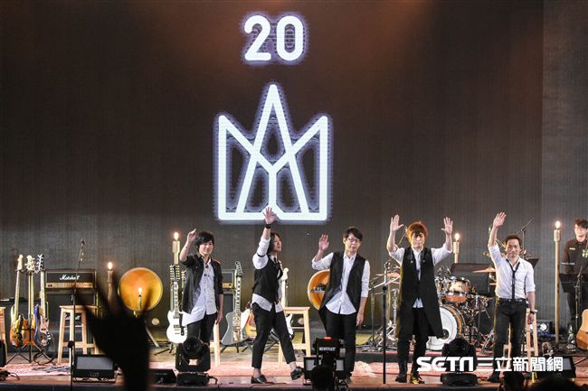 五月天成軍20周年《7號公園第一天》演唱會　圖／記者林敬旻攝
